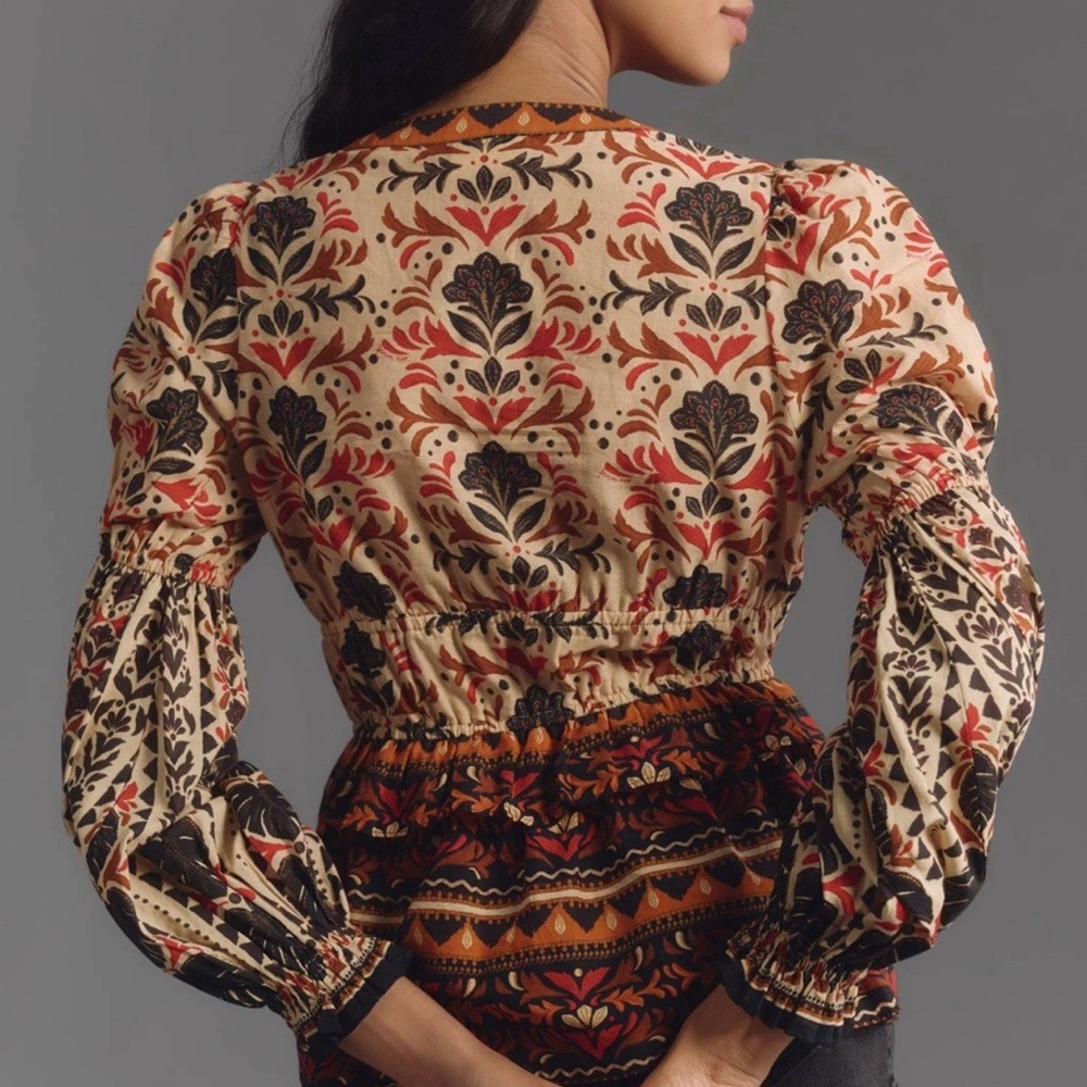 Anthropologie Farm Rio Long-Sleeve V-Neck Printed Blouse Small NWT - Picture 2 of 7